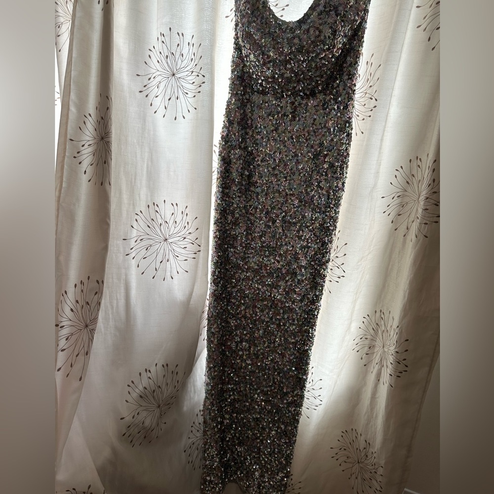 Dress - Picture 5 of 7